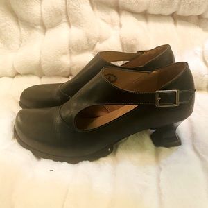 John Fluevog Heels - Black Size 8